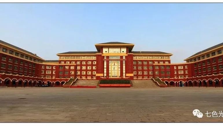 过年了，让我们一起品味“开阳印象”！——气势恢宏的美丽校园，卓立超群！