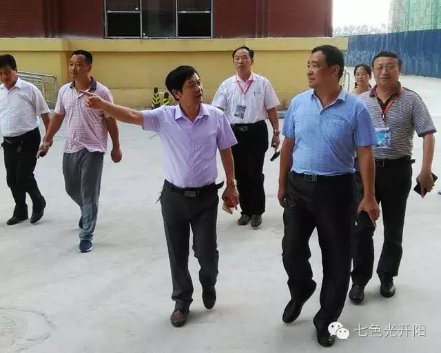 邯郸县教育局杨晓军副局长一行莅临我校视察指导