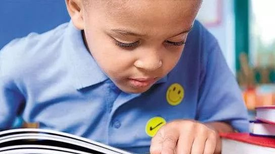 凭儿女口述画出的妈妈肖像，在掀开画布的那一刻......泪奔