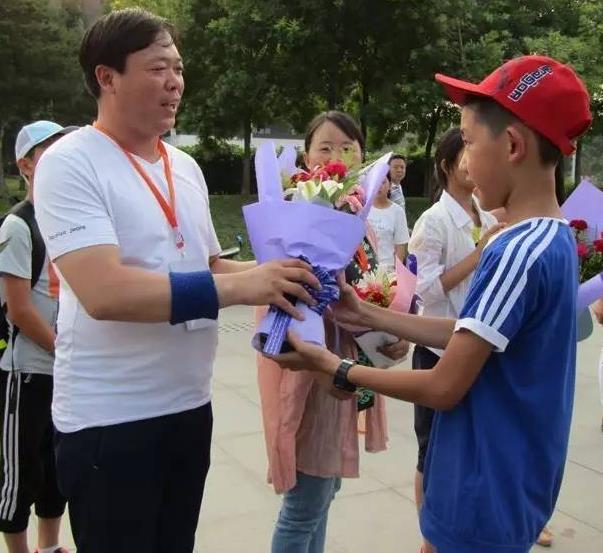 热烈庆祝七色光开阳中学“北大清华长城”励志游圆满落幕！